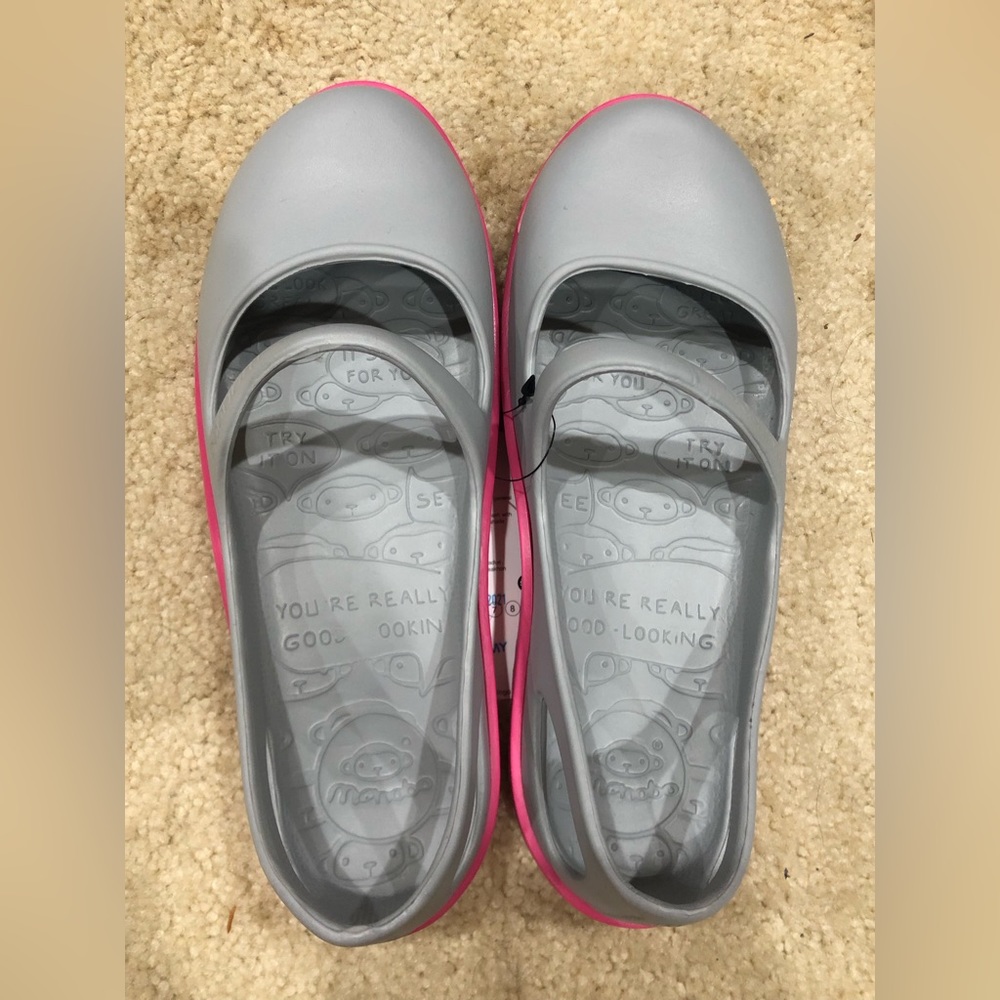 PLASTIC PINK AND GRAY SNEAKERS SHOES  SWIM WATERPROOF SHOES SZ 7